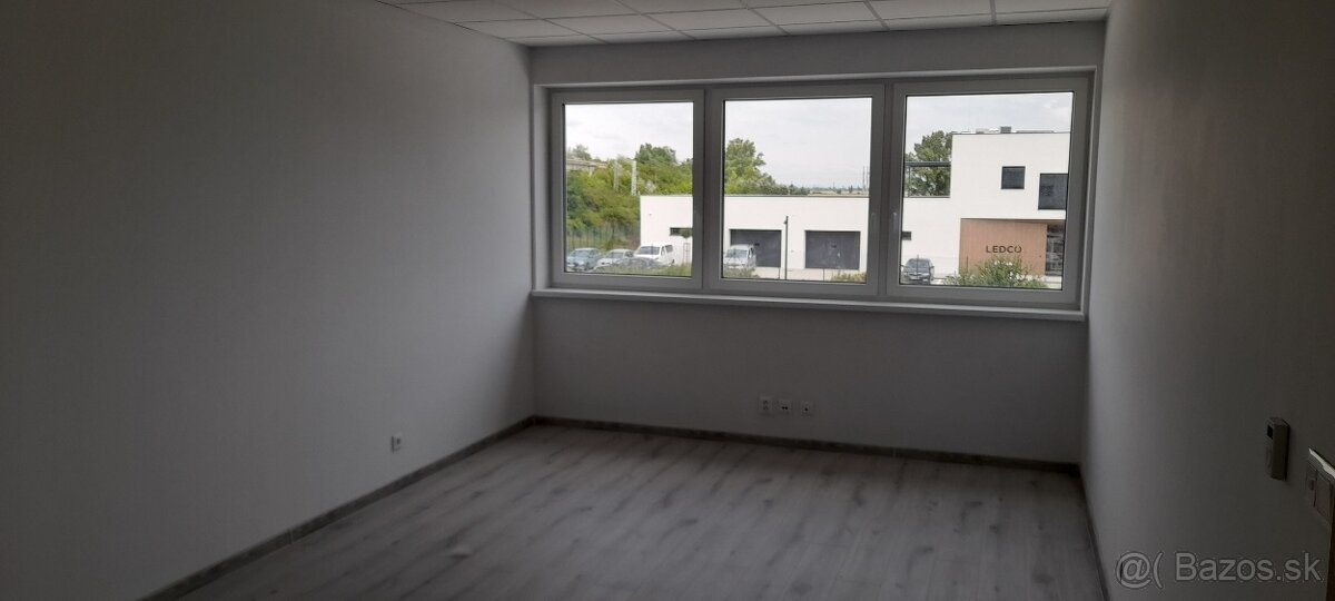 Prenájom kancelárskych priestorov, Trnava - 11