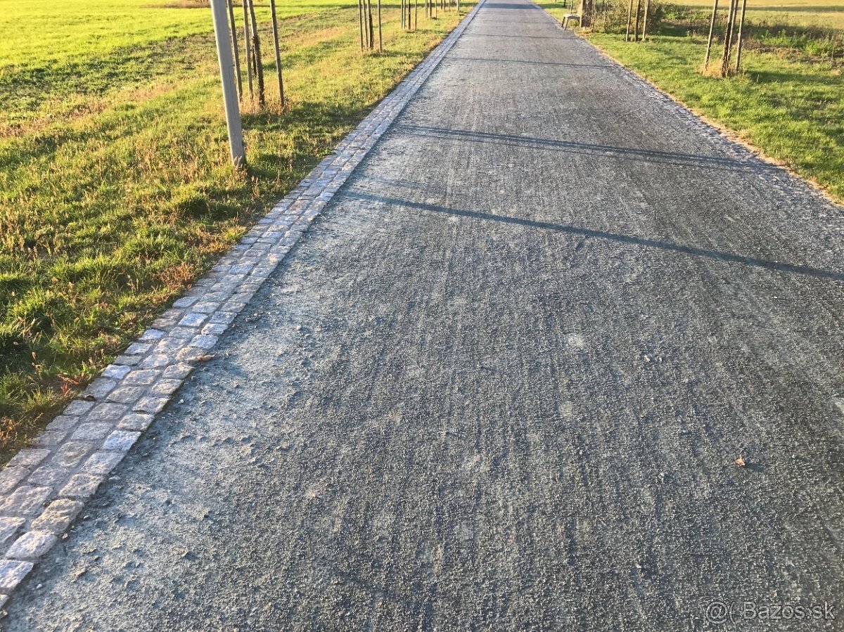 STAVEBNY PRACOVNIK EXTERIER - 11