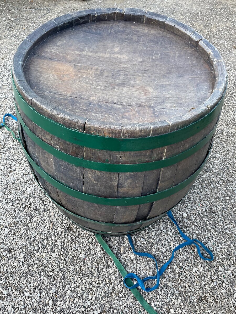 Predám veľký dubový sud objem 408l - 11