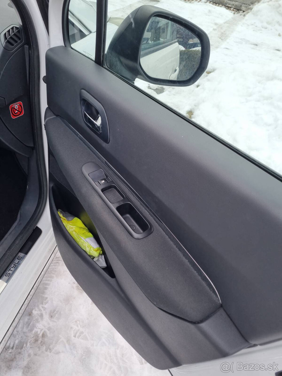 Peugeot 3008 1.6 VTi Style (2014) - 11