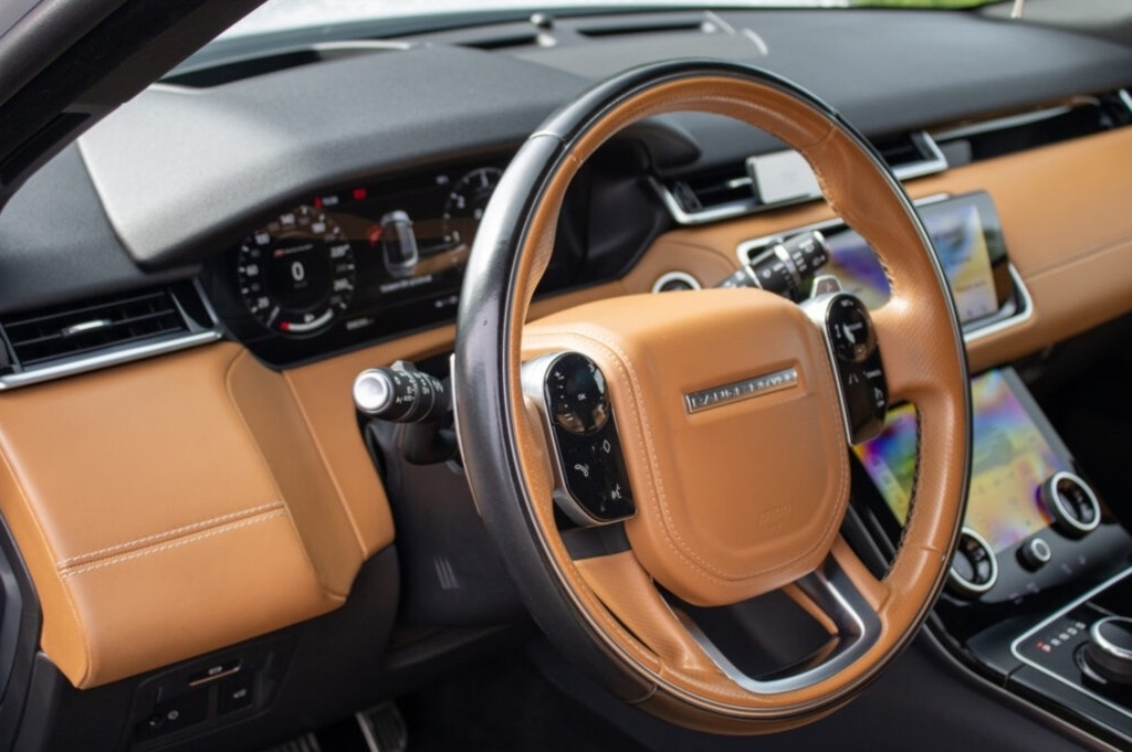 Land Rover RANGE ROVER VELAR HSE R-Dynamic 3.0 AWD - 11