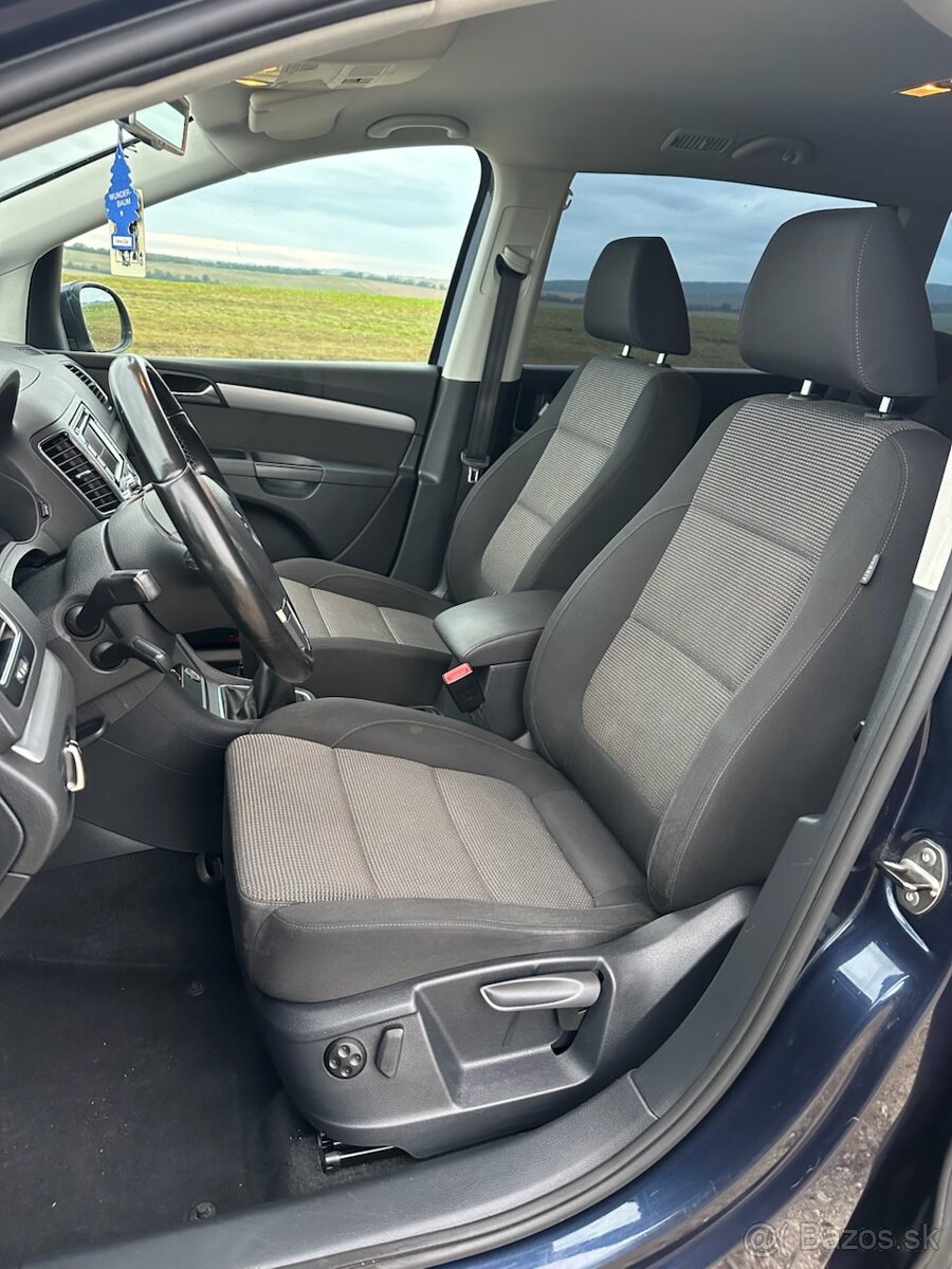 Volkswagen Sharan 2.0 CR 103kW,2011,7miest,keyless,210000km - 11