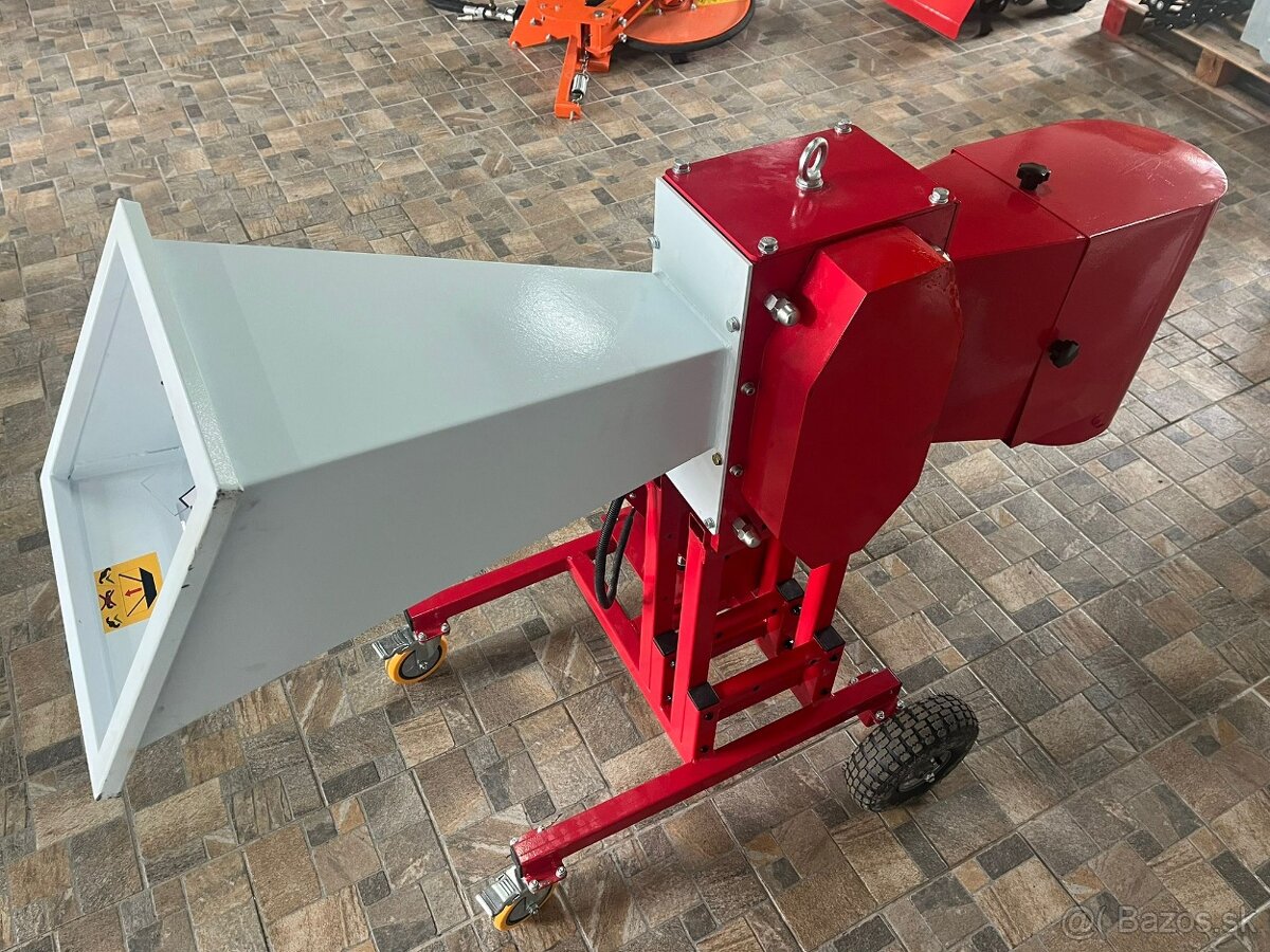 Motorový špalíkovač PORTOS 03 - 11