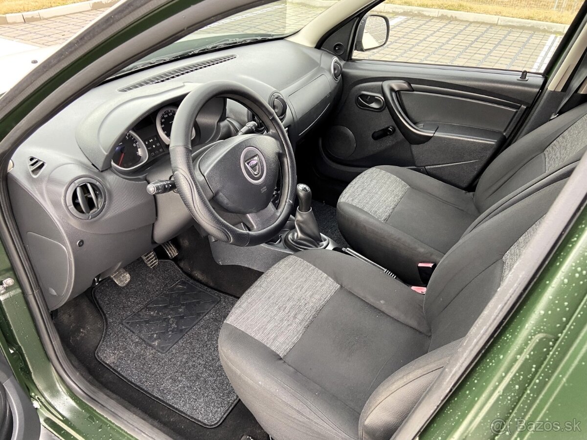 DACIA DUSTER 1.6i 16V - 11
