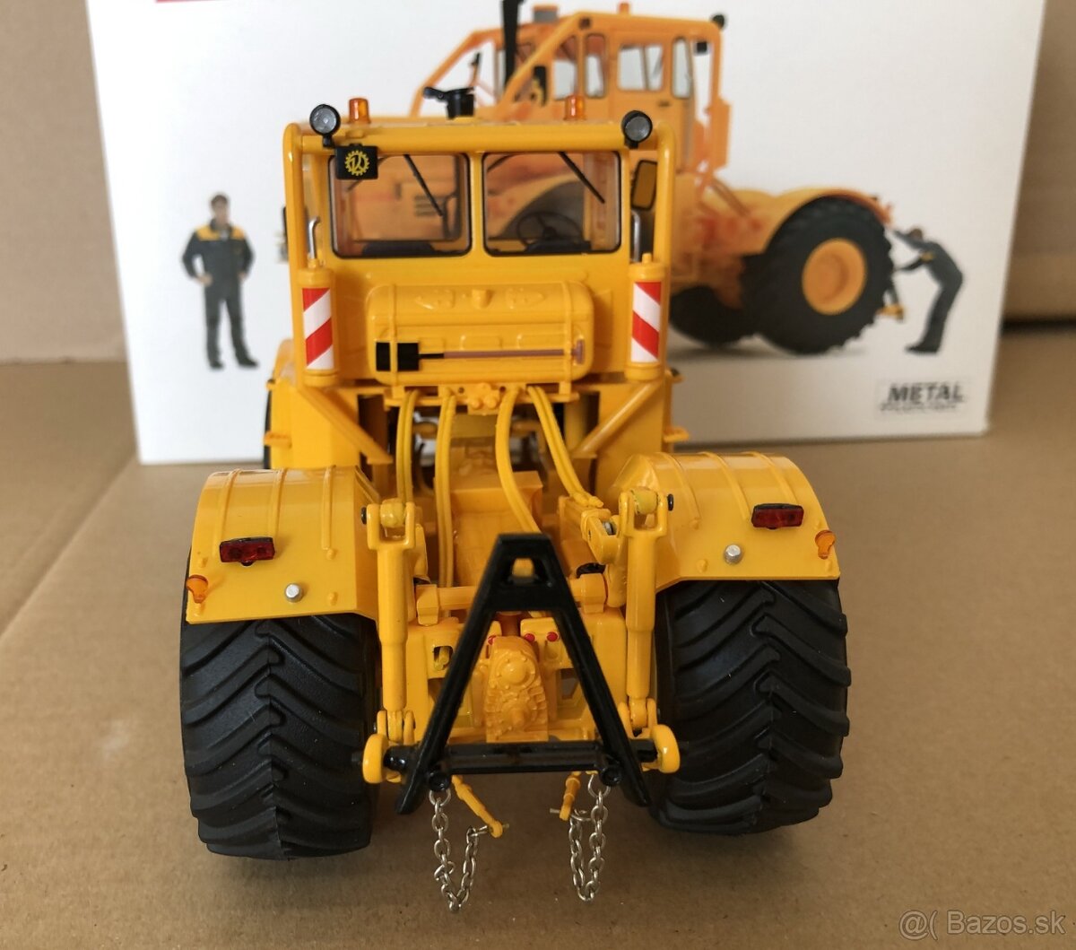 Kirovets K700A s figúrkami - 11
