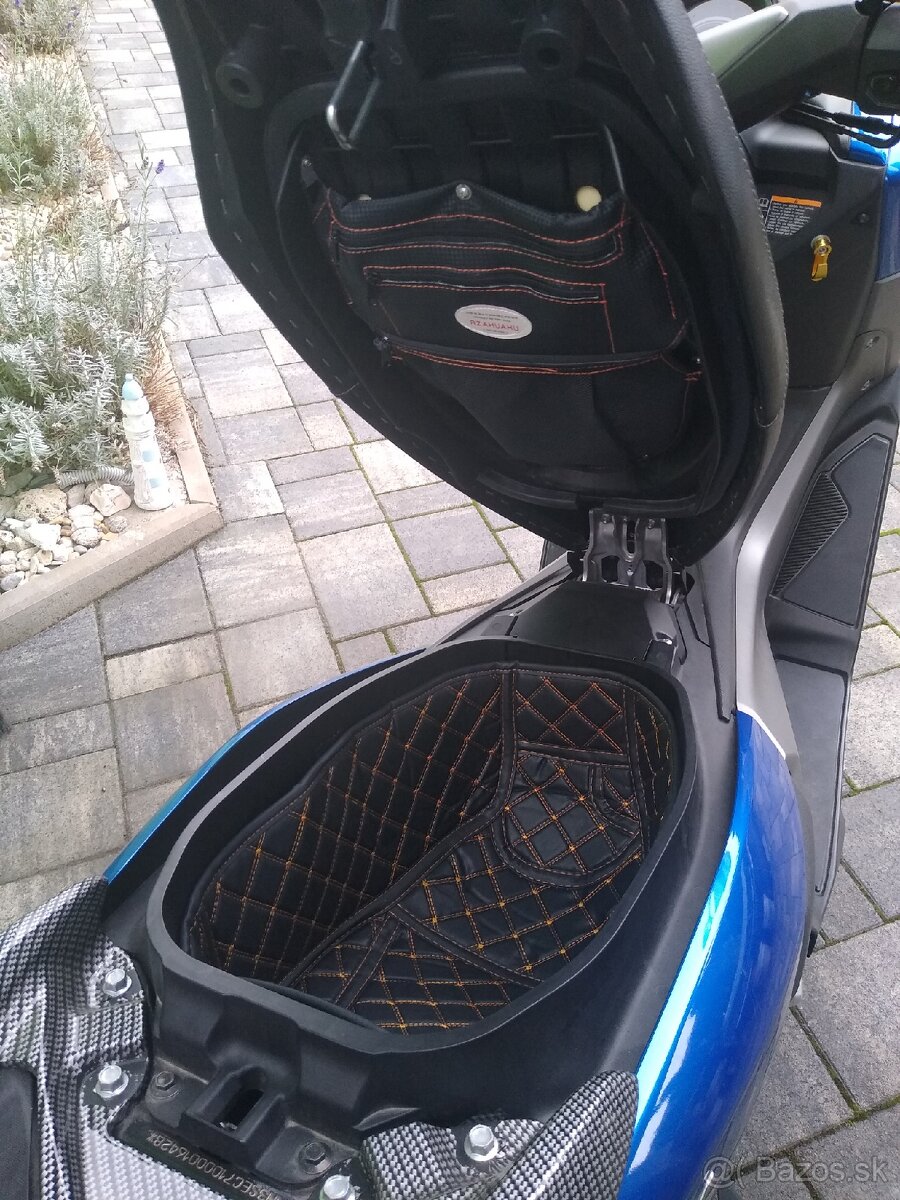 Yamaha n max 125 - 11