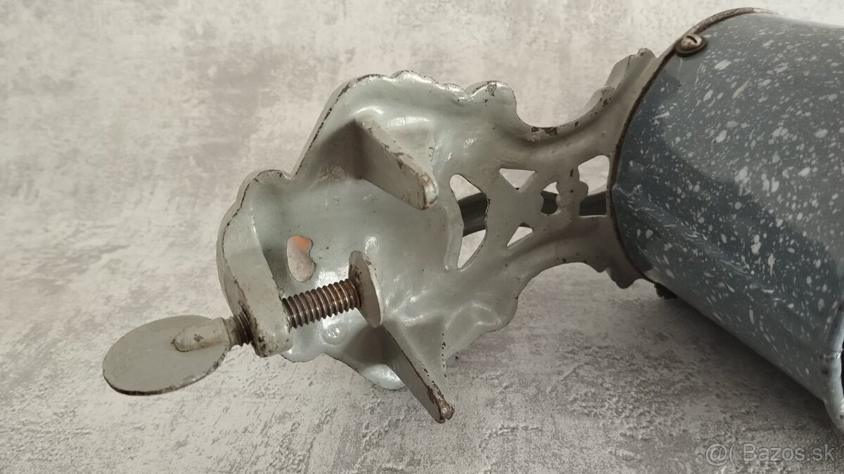 Velmi starý krásný velký mlyncek na strouhanku IDA - 11