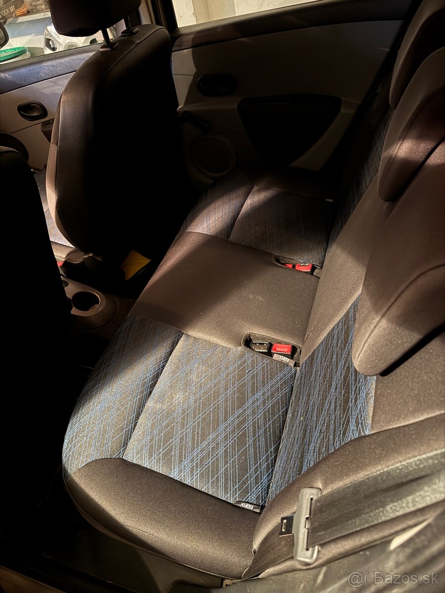 Predám Renault Clio3, 1.2, r.v.2007 - 11