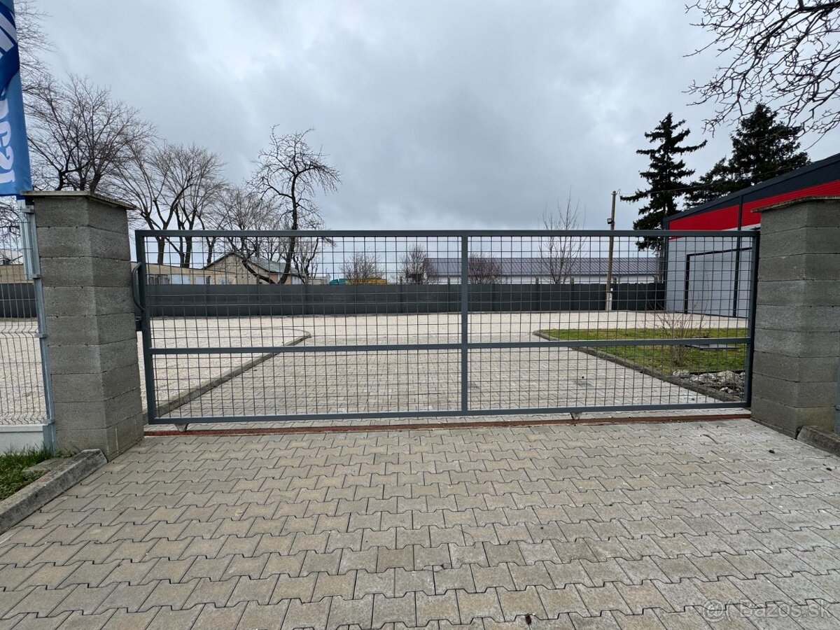 Ponúkam na prenájom skladovo-výrobnú halu - 11