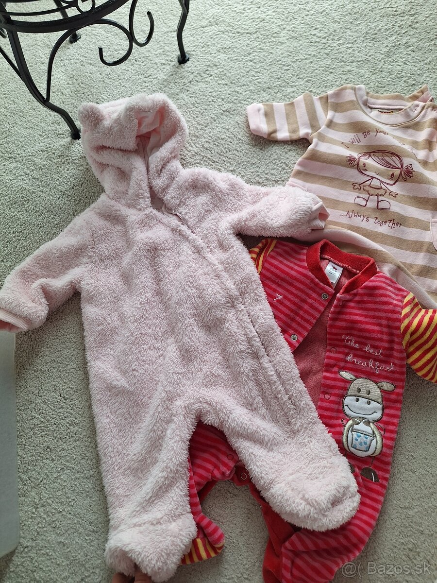 Balíček oblečenia 0-6m pre dievcatko - 11