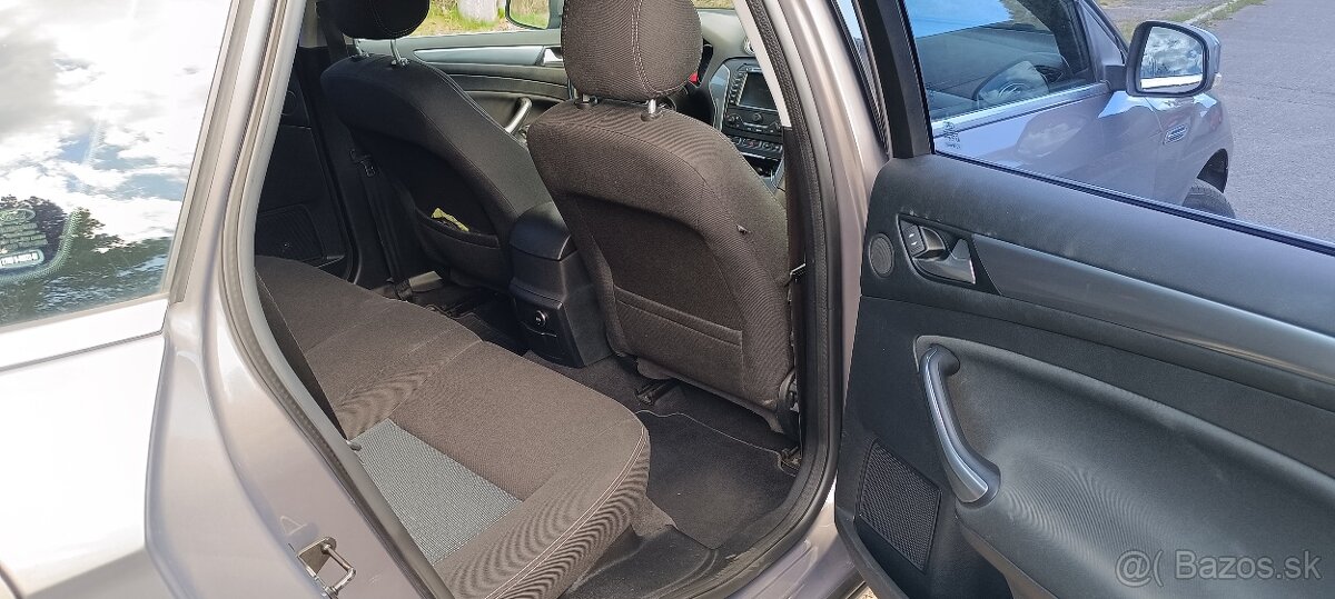 Predám Ford Mondeo MK4 Combi 2.0 tdci r.v. 08.2012 - 11