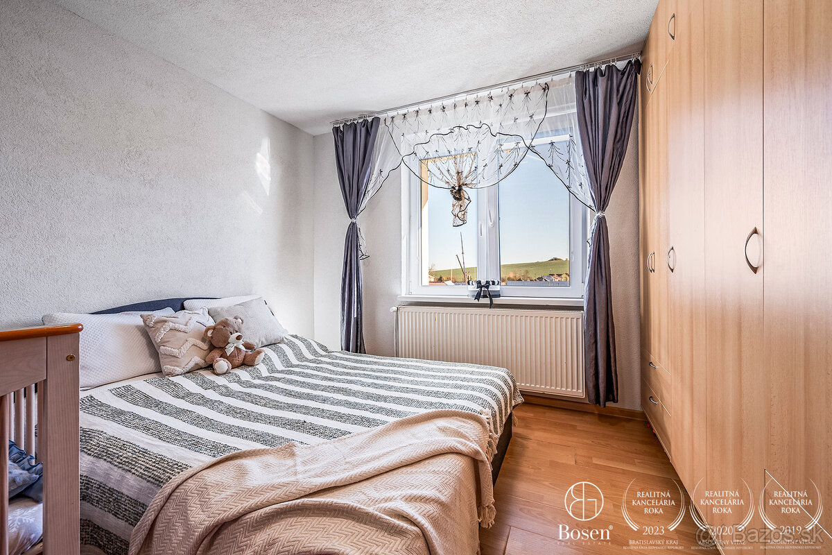 BOSEN | Slnečný 3-izbový byt s balkónom v Hranovnici - 11