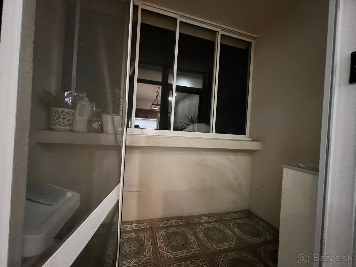 prenájom 3 izb. byt vo výbornej lokalite, Poľná ulica, BA. - 11