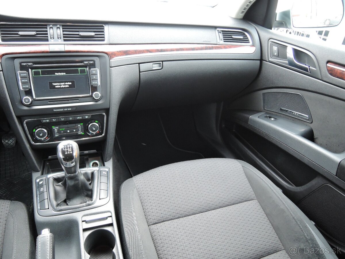 Škoda Superb, 2,0 TDi 125kW ČR Elegance 2009 - 11