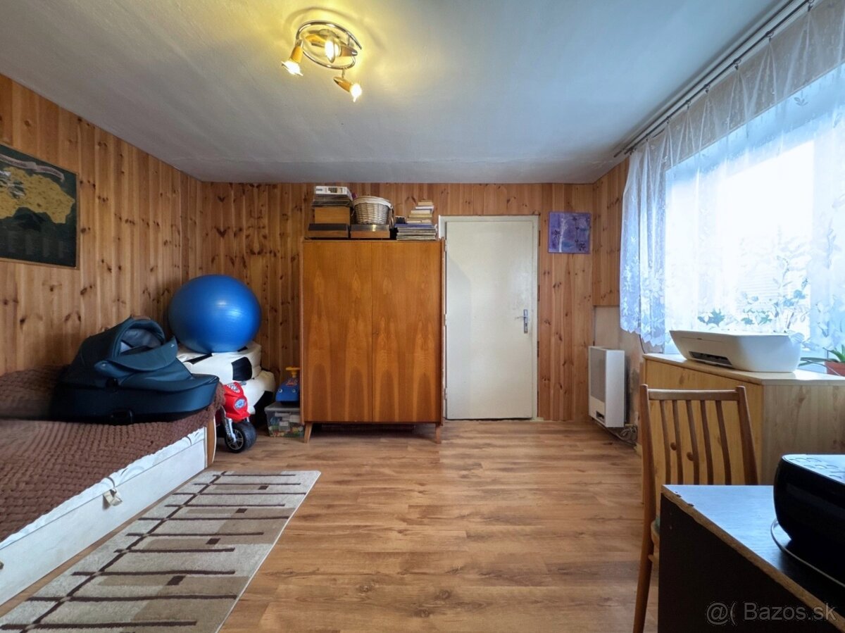 Rodinný dom s veľkým pozemkom 1917 m² v tichej časti Holíča - 11