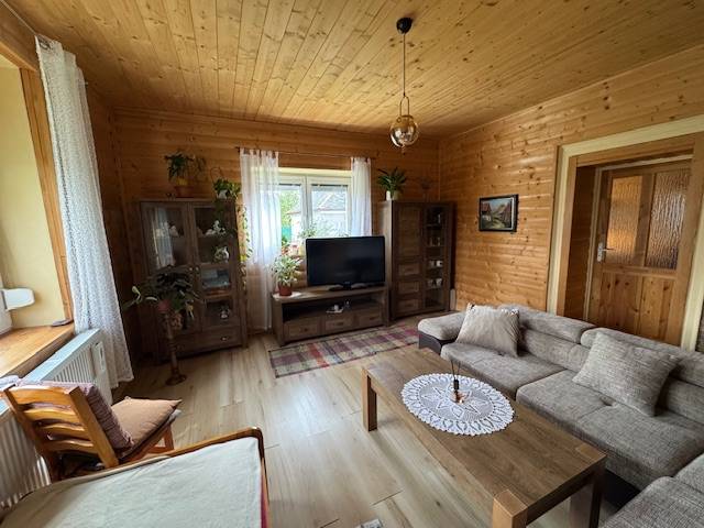 Kolesár reality predáva rodinný dom v obci Hidvégardó - 11