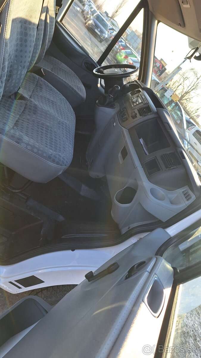 FORD TRANSIT BUS 2.2 TDCI.9 MIESTNY - 11