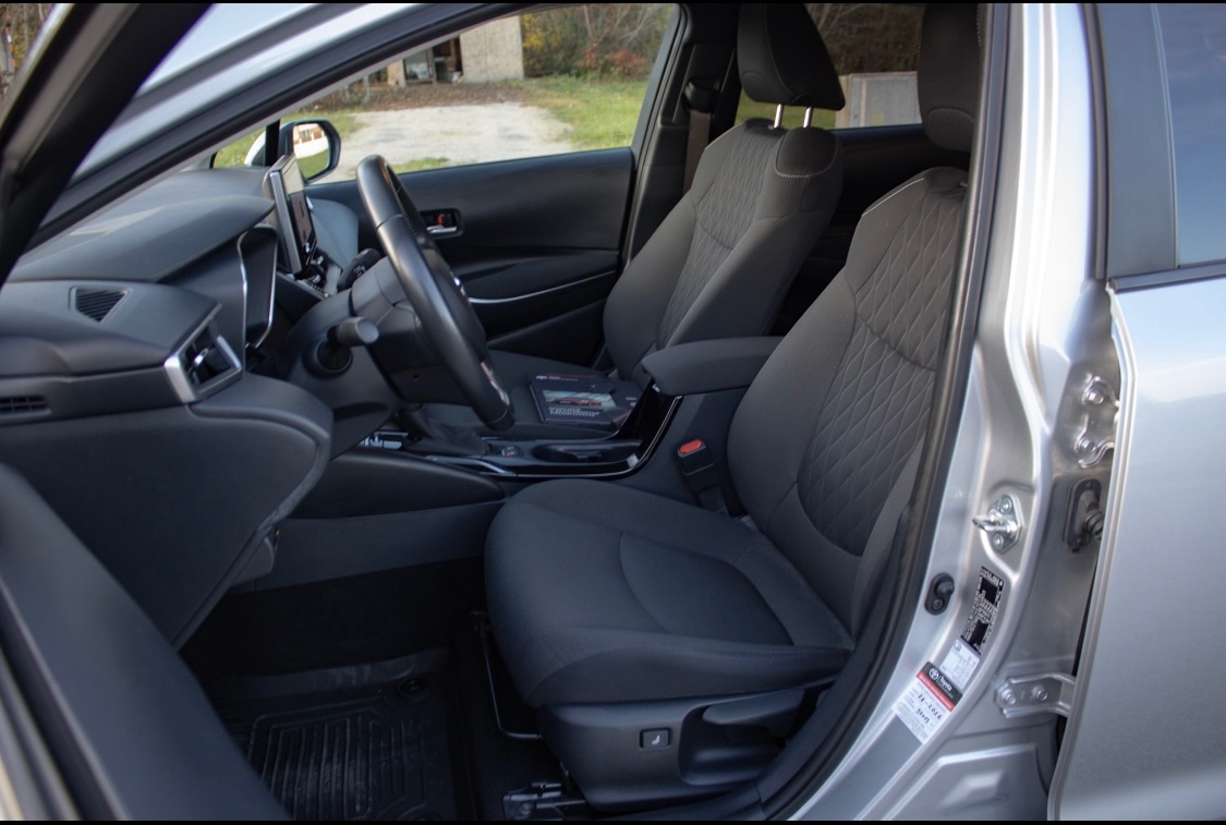 Toyota Corolla Sedan 1.8 Hybrid e-CVT - 11