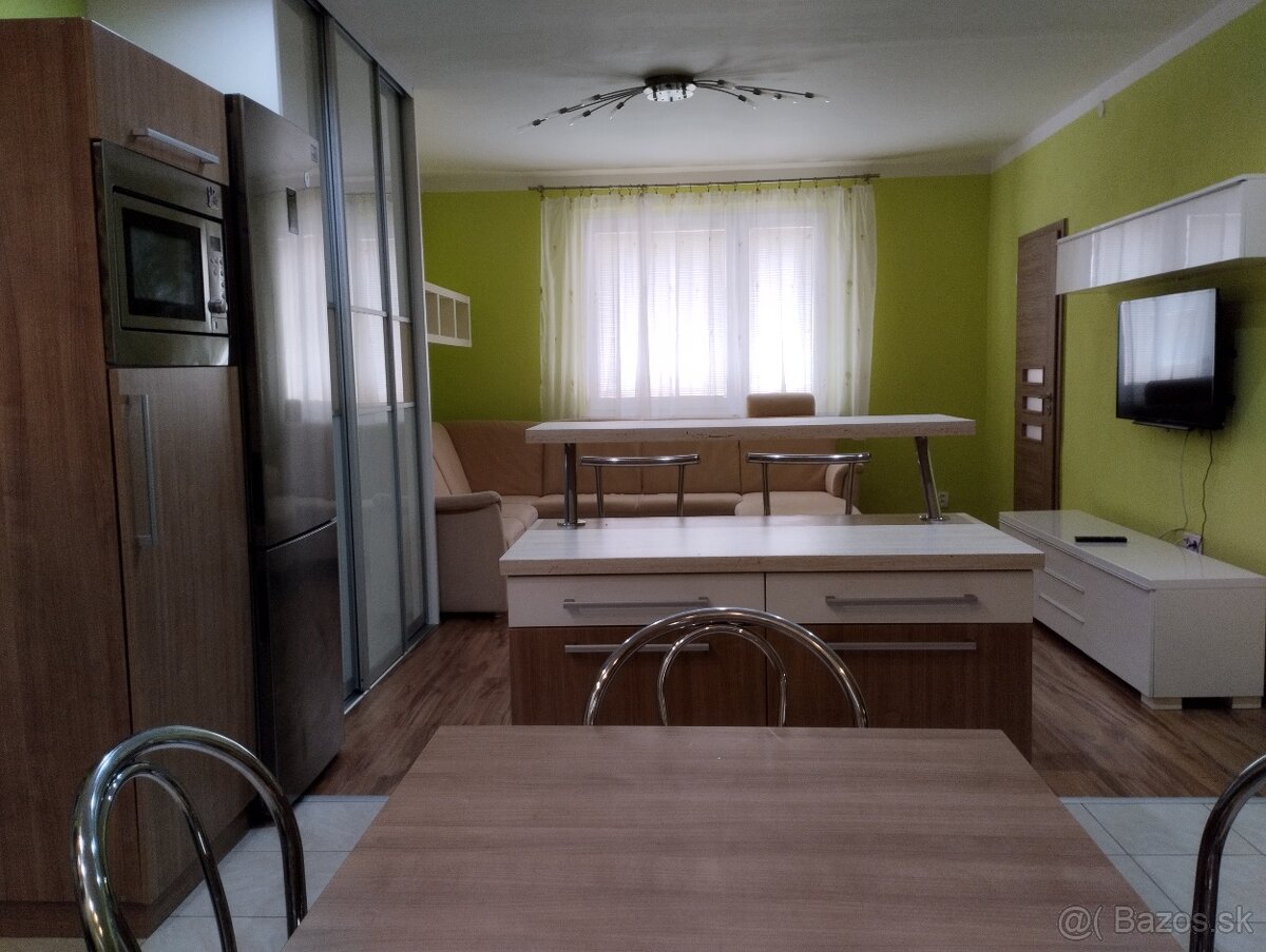 Prenájom 2,5 izbového bytu. - 11