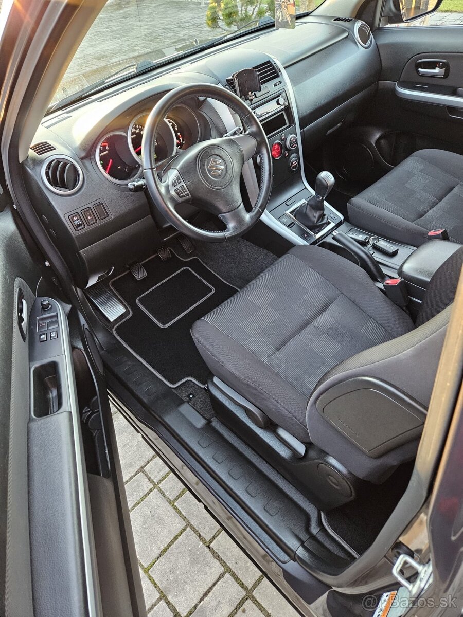 Suzuki Grand Vitara 2.4 benzin 122kw Trailmaster podvozok - 11