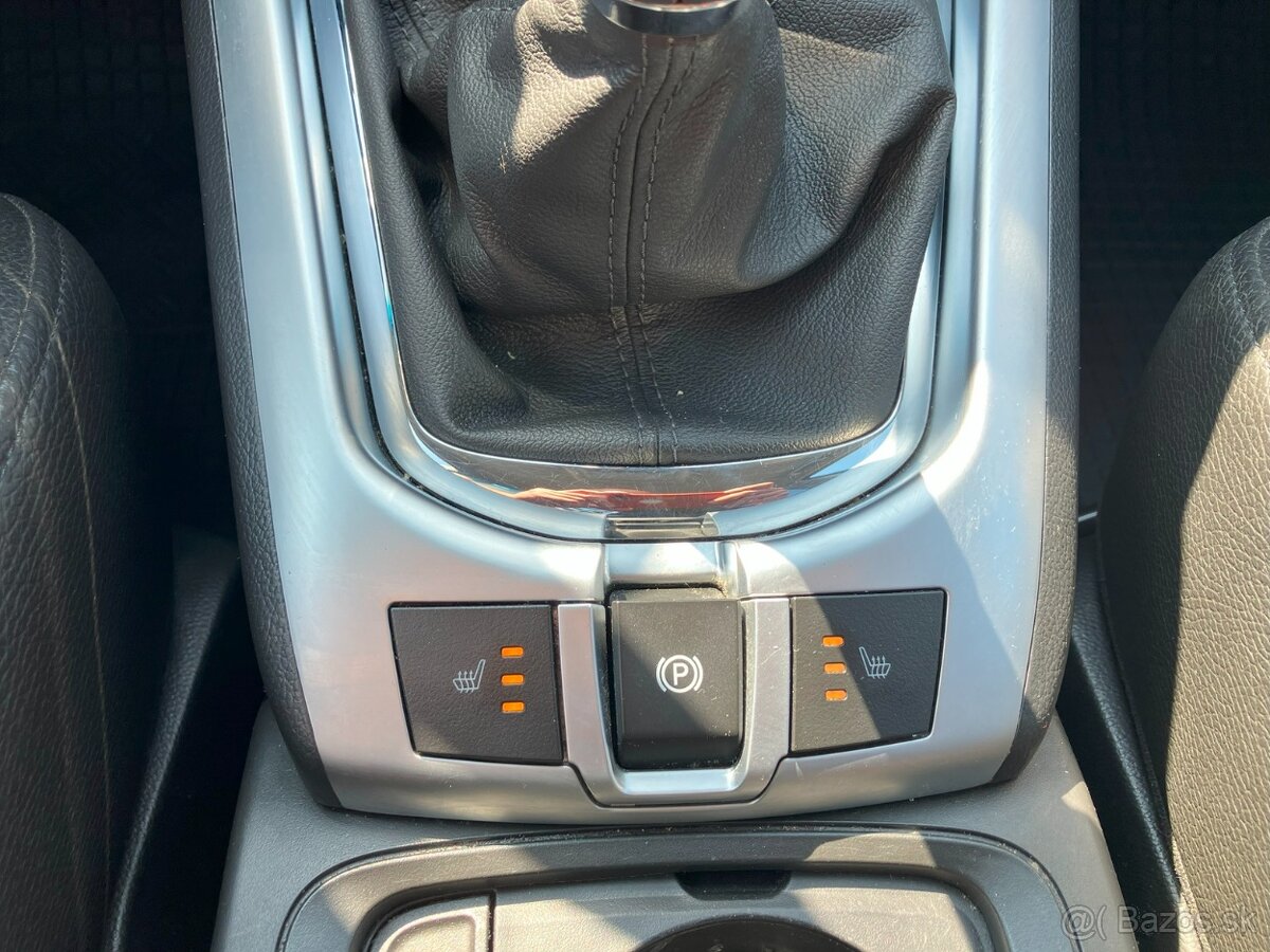 Opel Antara 2.2 CDTI 4x4 Cosmo 120 kW, M6 - 11