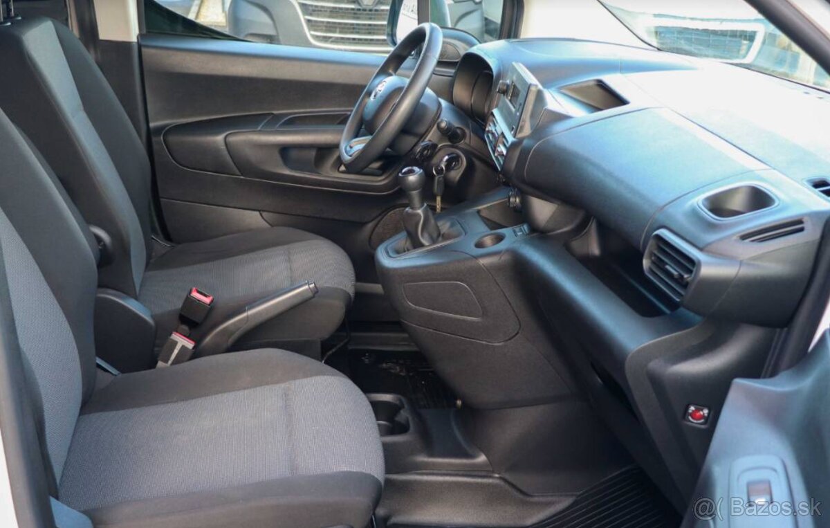 Toyota Proace City 1.5D100 Extra LWB Active - 11