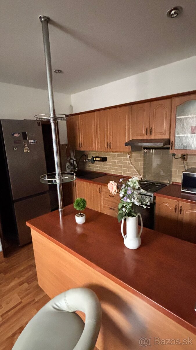 Byt do podnájmu 2Kk v centre mesta - 11