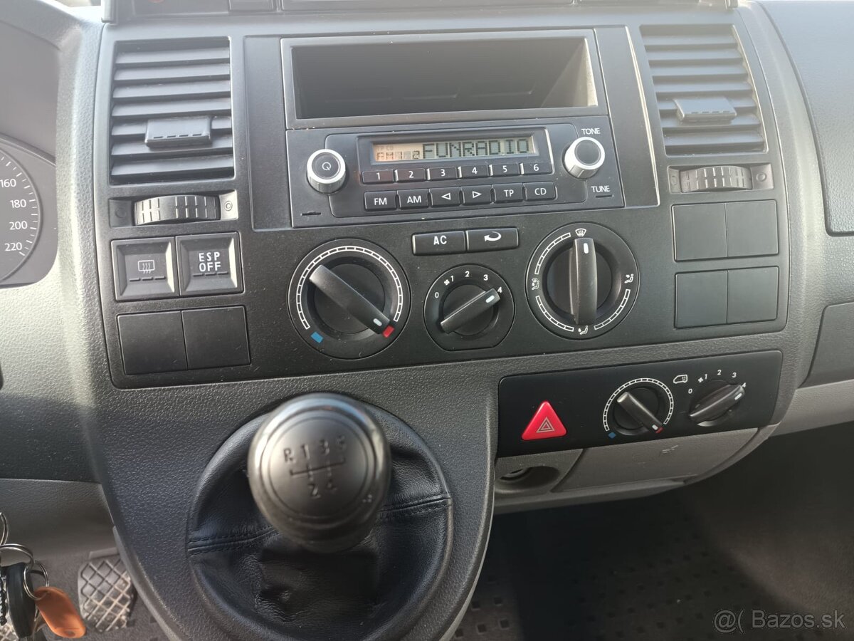 VOLKSWAGEN TRANSPORTER T5 - NA PREDAJ - 11