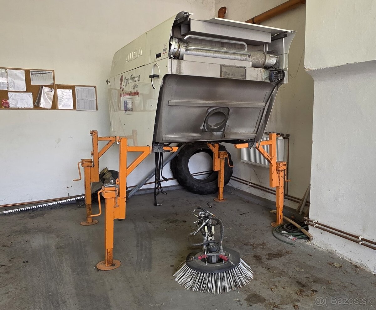 Víceúčelový zametací stroj, multicar, AUSA B200H,4x4 1743 MH - 11