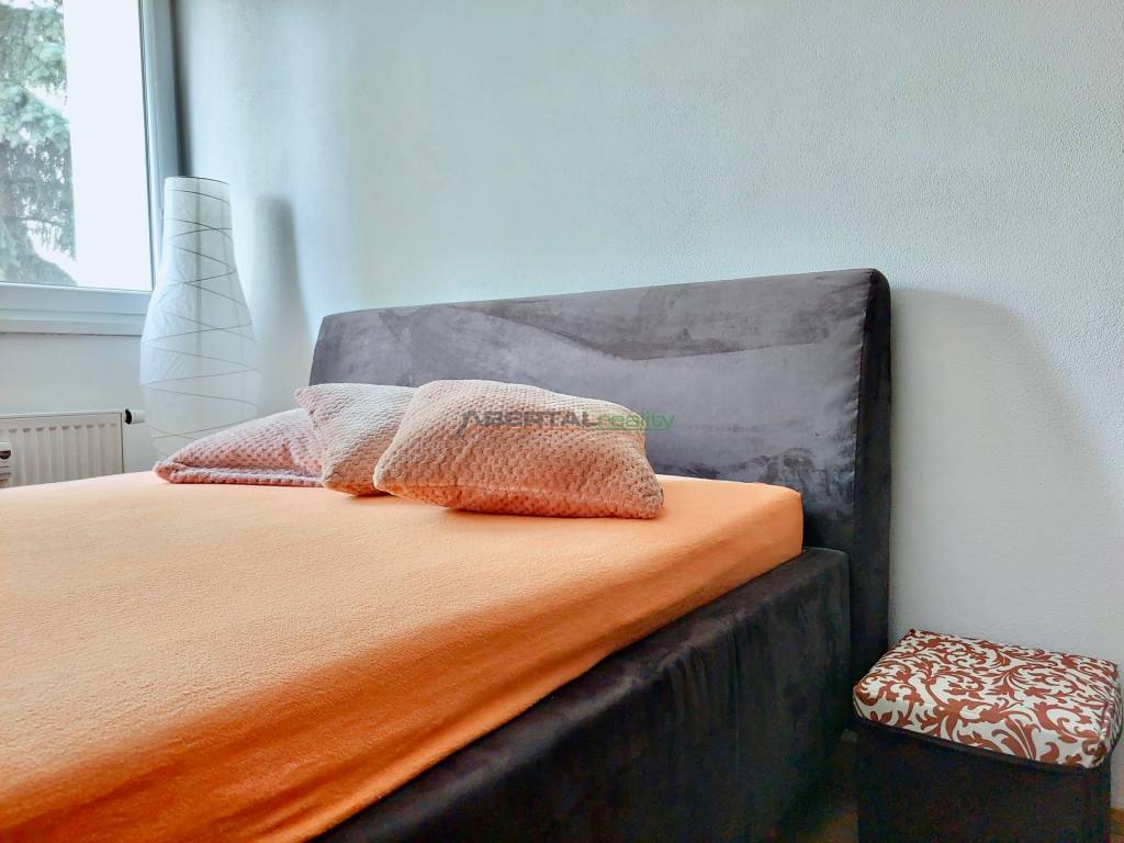 Nájom - 2izb.Račianska, 42 m2, komplet zariadený, balkón aj - 11