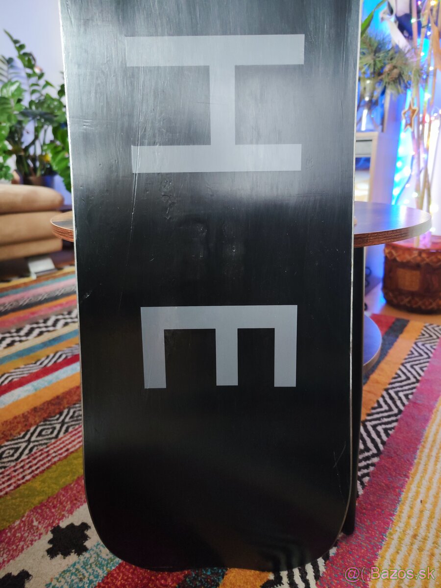 Niche PYRE 155cm - 11