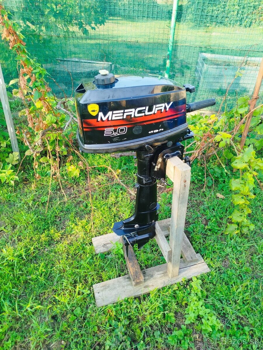 ZÁVESNÝ LODNÝ MOTOR MERCURY 5HP - 11