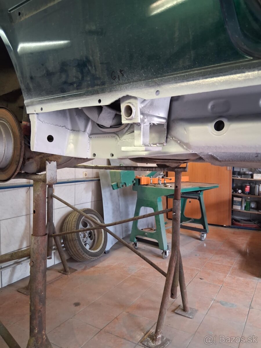 BMW E36 Compact 323ti, 125 kW, manuál - 11