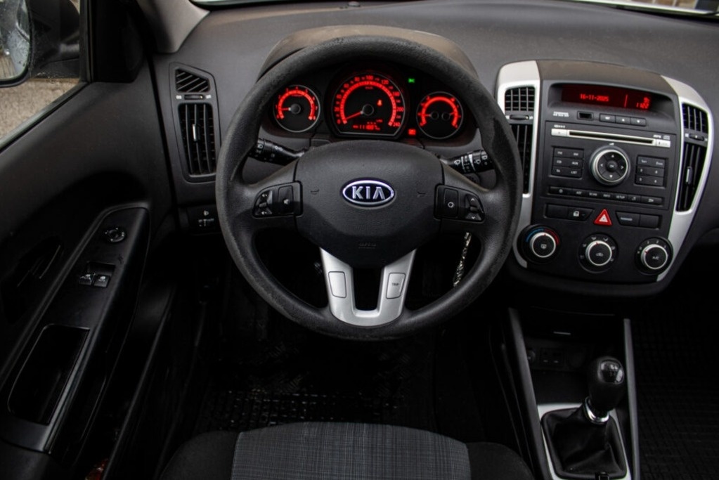 Kia Ceed 1.4 - 1. majiteľ - 11