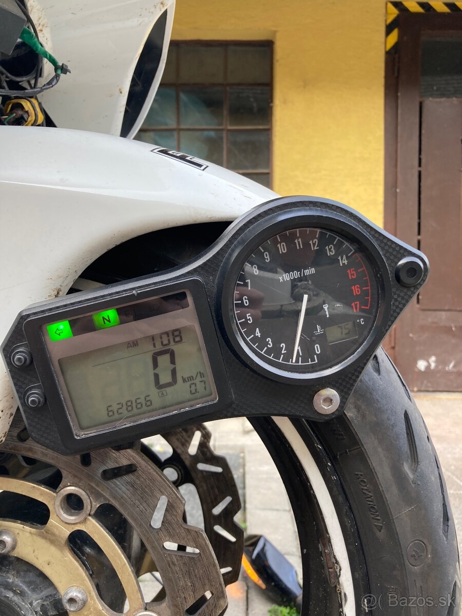 Budíky Honda CBR600F4i - 11