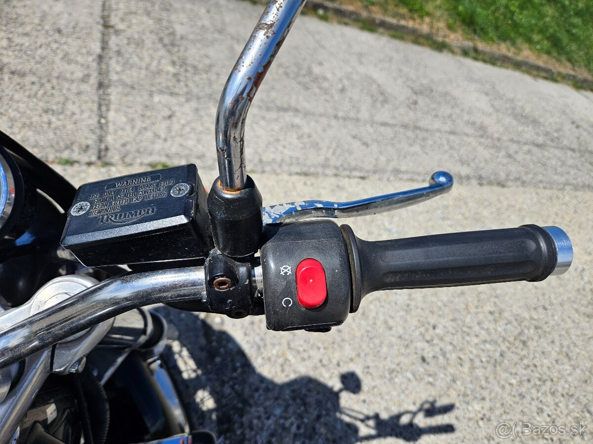 Triumph Thunderbird 900 - 11