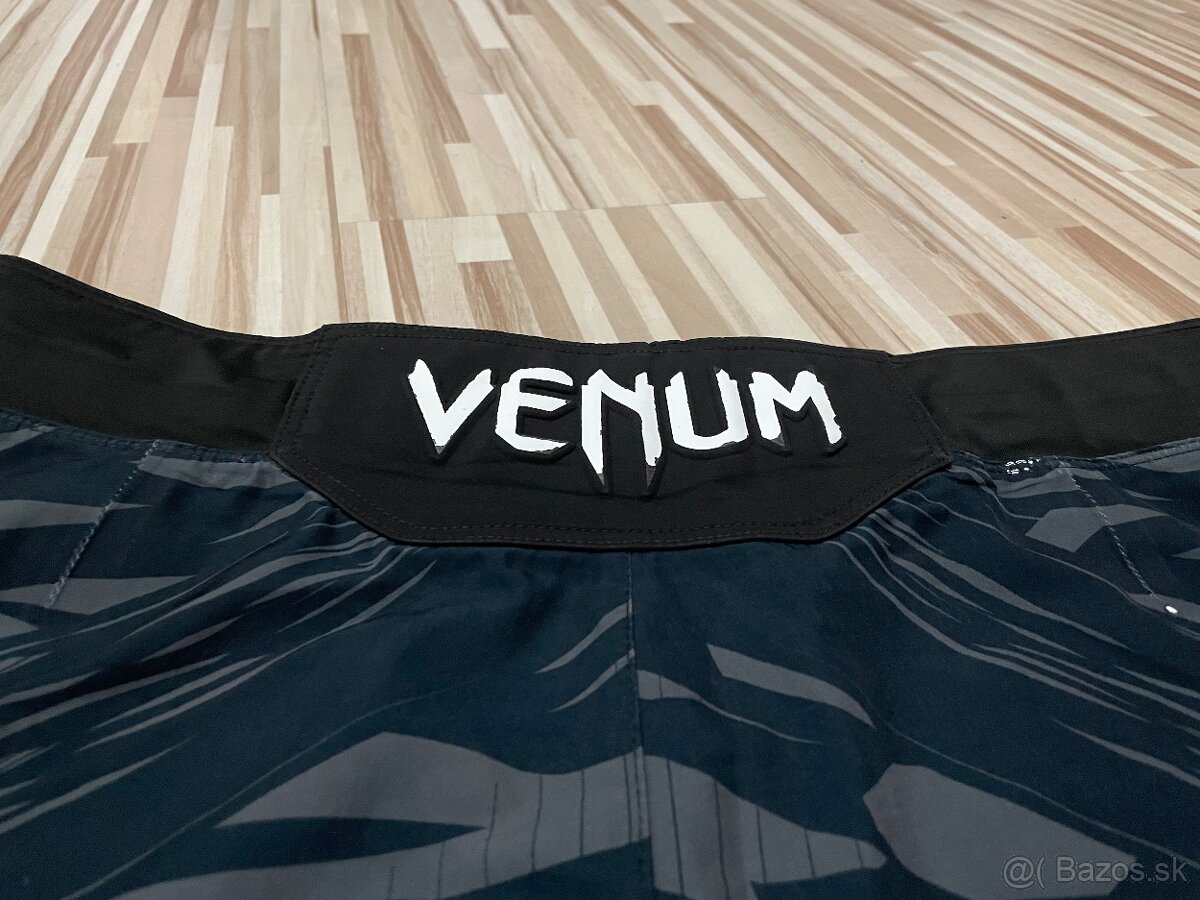 MMA šortky VENUM L - 11