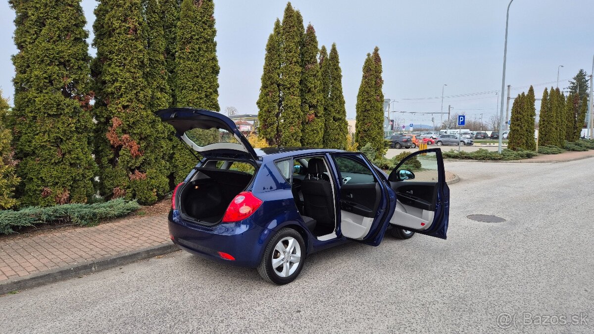 Kia Ceed benzín automat - 11
