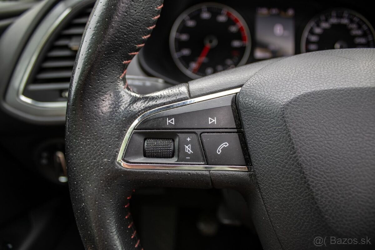 Seat Leon FR 1.8 TSI / 132kW / M6 / 2014 - 11