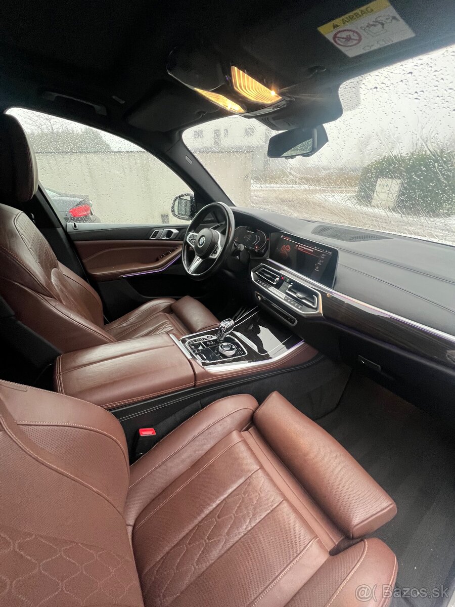 BMW X5 M50d TOP VÝBAVA LASER PANO DPH - 11