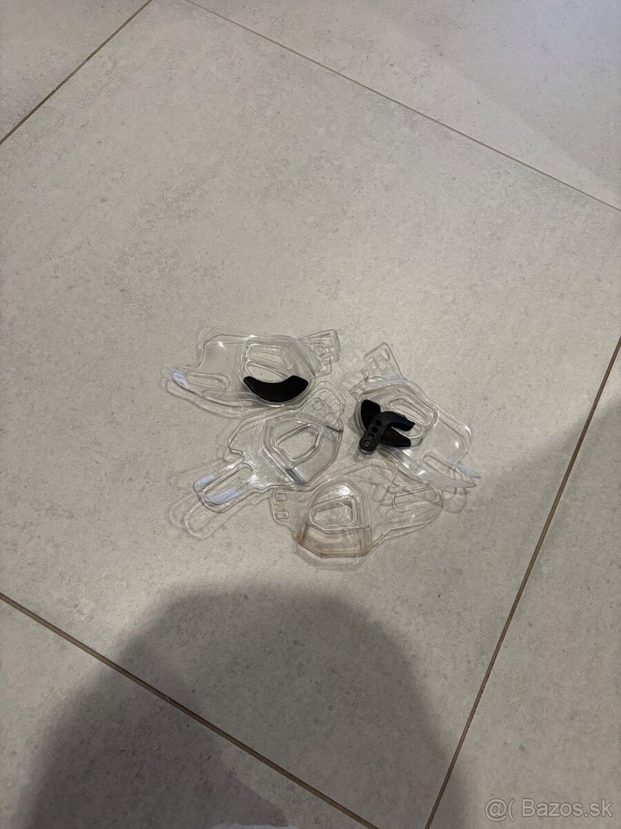 Hokejová výstroj - 11