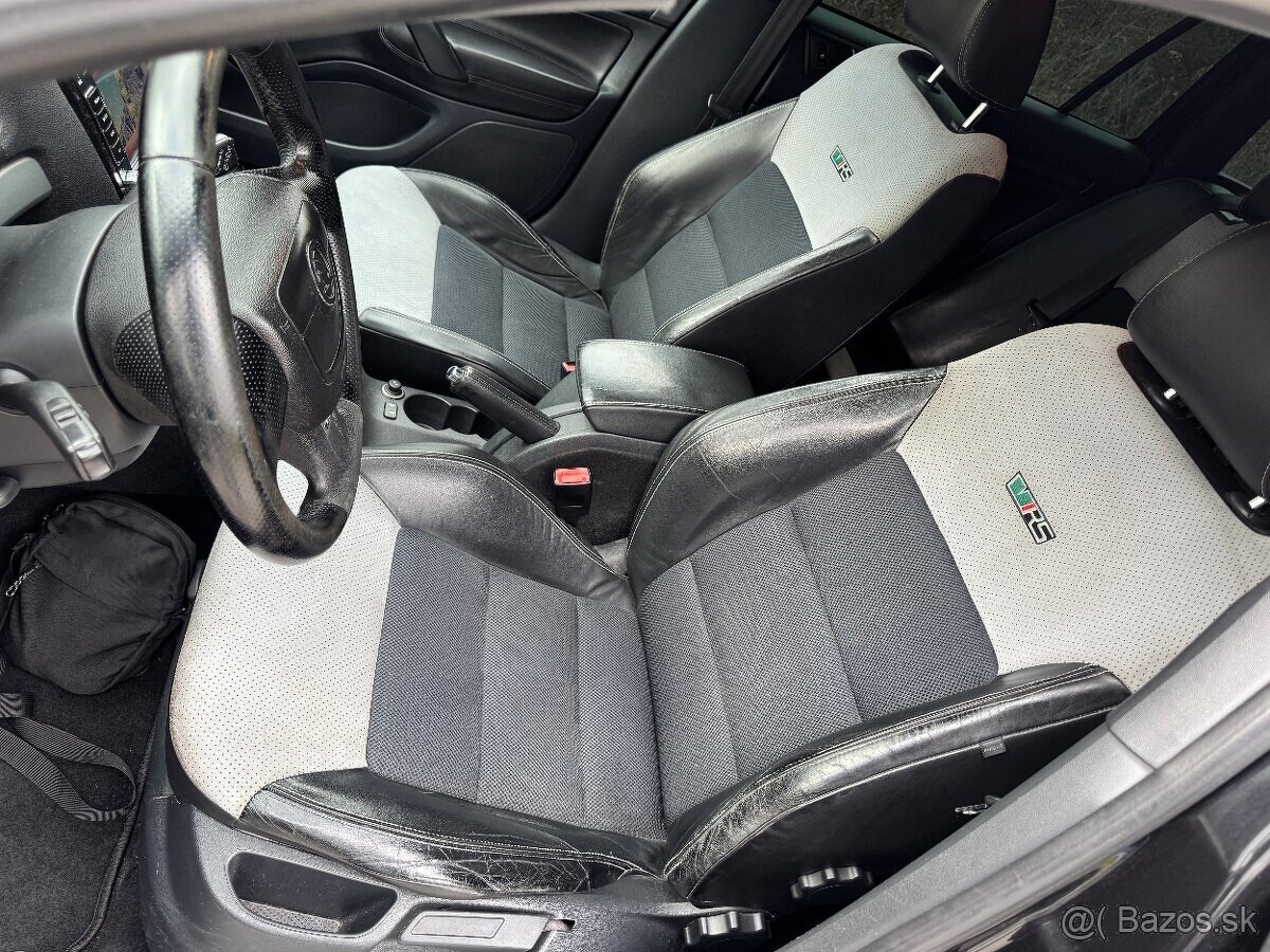 Škoda Octavia Combi RS 2.0 TDi 125 kW - 11