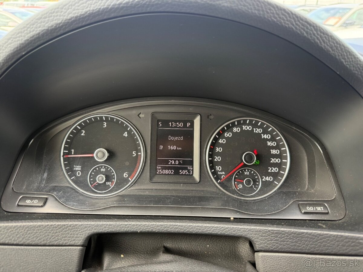 VW Multivan 2.0 BiTDI Highline 4MOTION DSG - 11