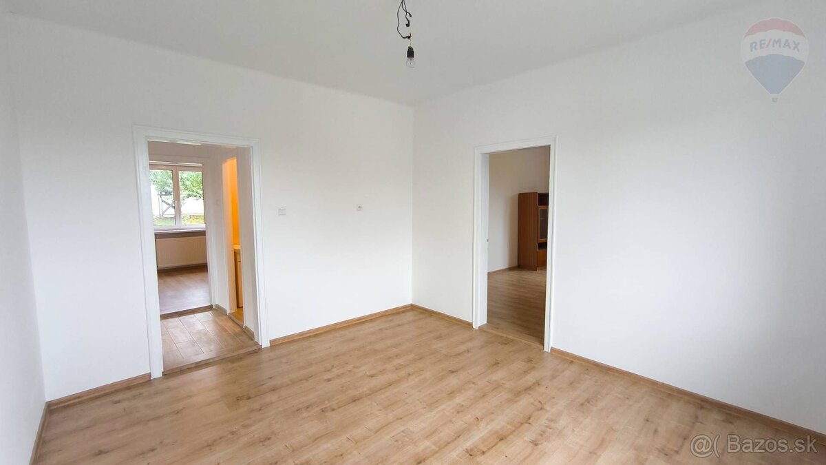 NA PREDAJ: Zrekonštruovaný 4-izb RD, Kolta - 11