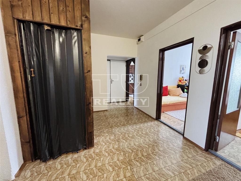 IBA U NÁS 4-IZBOVÝ BYT 80m2 S BALKÓNOM, BÁNOVCE NAD... - 11