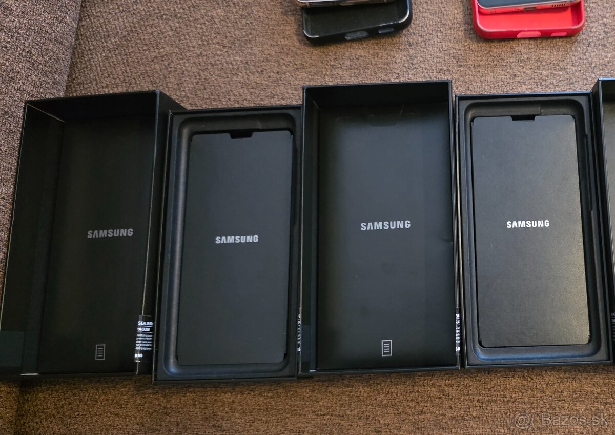 Samsung Galaxy S21 - 2 ks - 11