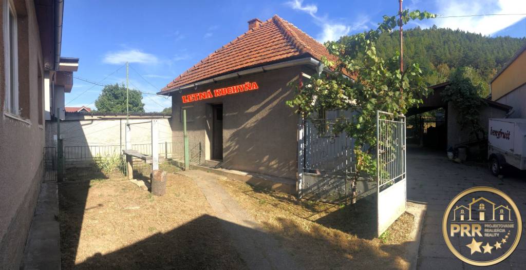 VÝBORNÁ CENA RD pri lese s pozemkom 1420m2 v Nitrici pri P - 11