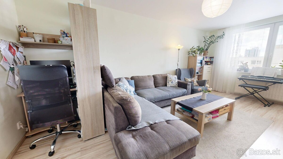 NOVÁ CENAPonúkame na predaj priestranný 3-izbový byt s log - 11