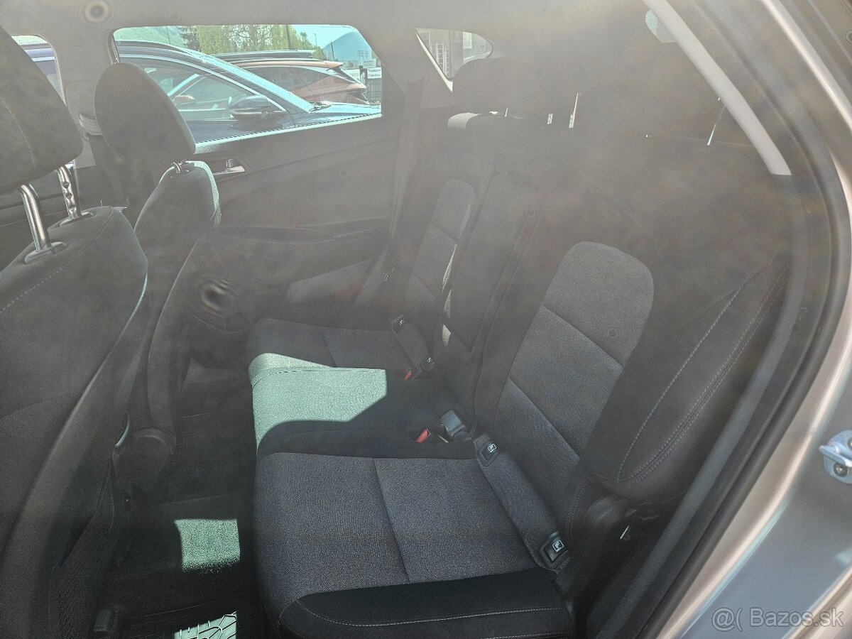 Hyundai Tucson 1.6 CRDi 136 Smart 4x4 - 11