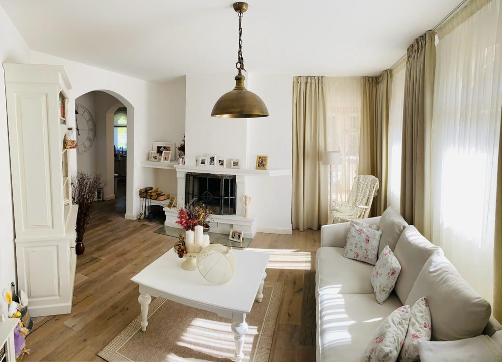 Nadštandardný 7 izb. rodinný dom Zálesie - 11